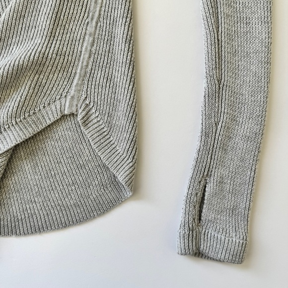 Lululemon Cabin Yogi Long Sleeve Heathered Medium Gray Sweater Shirt Top Sz 2 - Picture 14 of 14